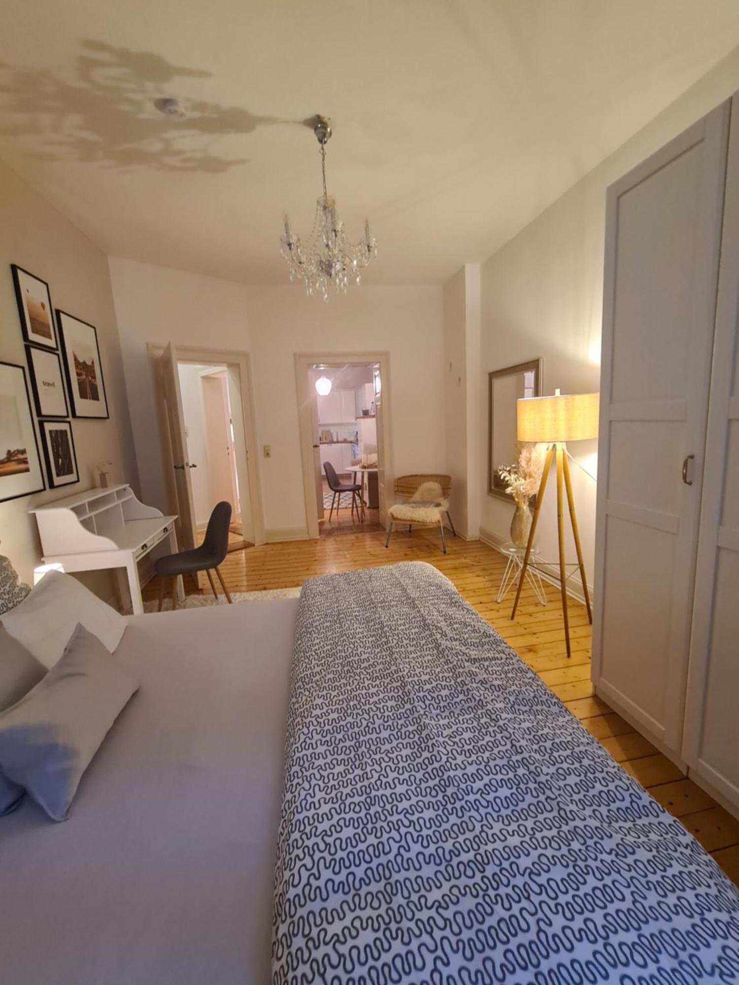 Home Away From Home Stylish Central Netflix Kitchen Wiesbaden Buitenkant foto